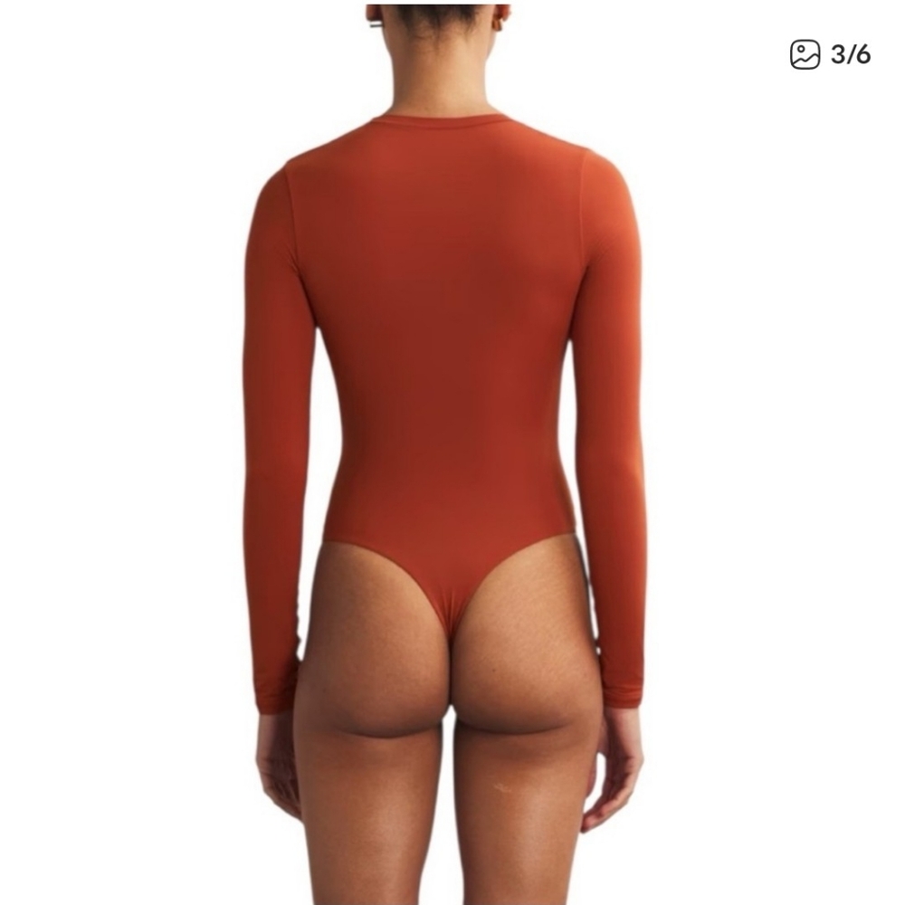 SKIMS Long Sleeve Crew Neck Bodysuit Size XL - Picture 11 of 11